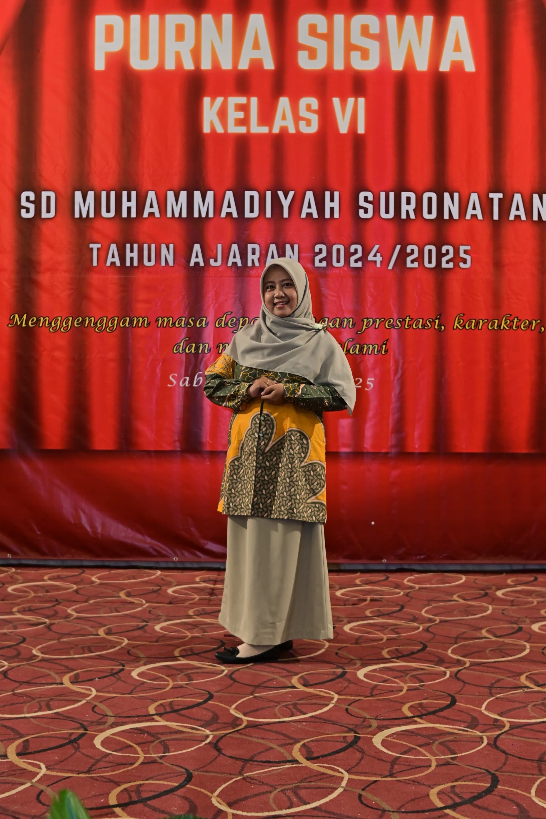 Tri Oktavia Kurnia Ningtyas, S.Pd.